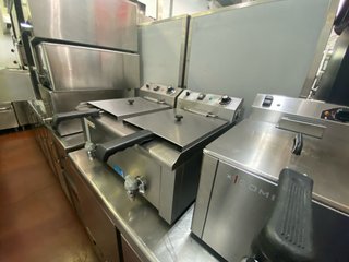 Freidora profesional 9+9L seminueva