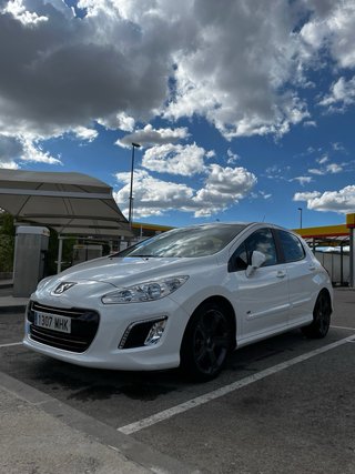 Peugeot 308 2011