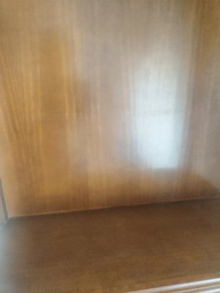 Vitrina de madera estilo clásico