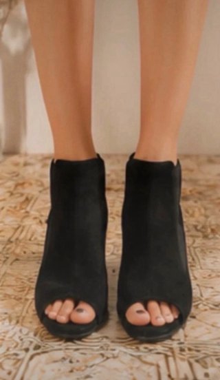 Botines negros peep toe tacón ancho