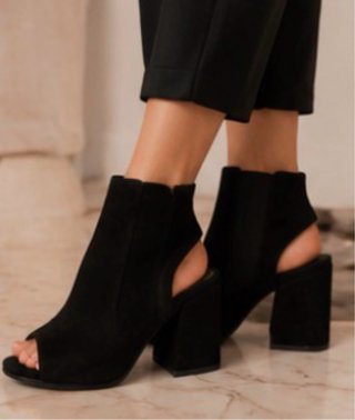 Botines negros peep toe tacón ancho