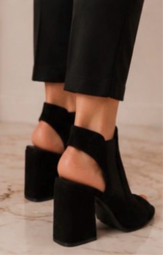 Botines negros peep toe tacón ancho