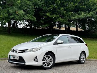 Toyota Auris 2014