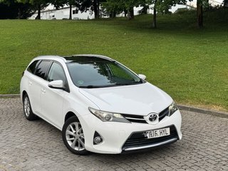 Toyota Auris 2014
