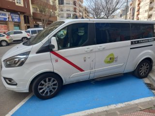 Se transfiere licencia de taxi adaptado en Denia