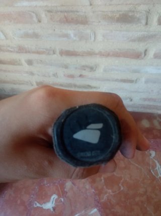 Raqueta de tenis con funda