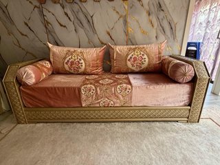 Sofá Marroquí Beige y Dorado
