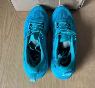 Asics Novablast 5 Talla 39 Azul Verdoso