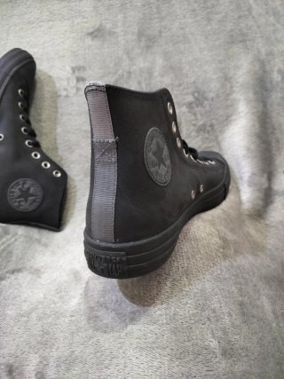 Converse All Star Chuck Taylor Piel Negra Unisex