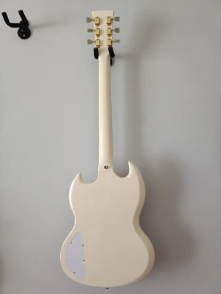 Guitarra Eléctrica Harley Benton DC 600 IV