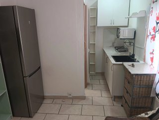 Se alquila loft  amueblado .