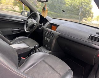 Opel Astra 2004