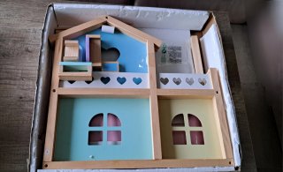 Casita de muñecas Familia Wood de madera