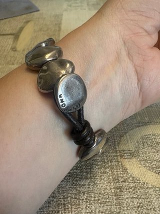 Pulsera Uno de 50 Plata y Cuero
