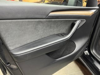 Tesla Model Y Tracción Trasera RWD