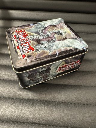 Yu-Gi-Oh Tcg Tempest Drago sovrano delle tenebre scatola latta + 2 bustine