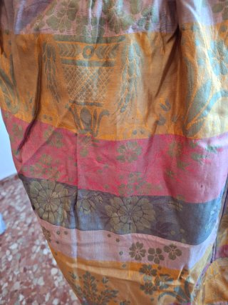 Falda Fallera Muy Antigua Seda Multicolor