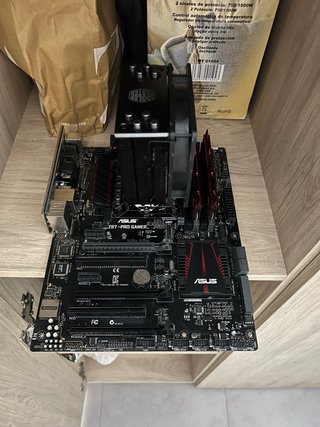 CPU i7 4790k, 16GB DDR3 RAM, Placa Base ASUS