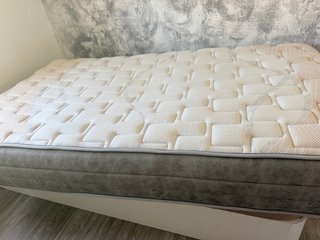 Cama y canapé 105cm beige y gris