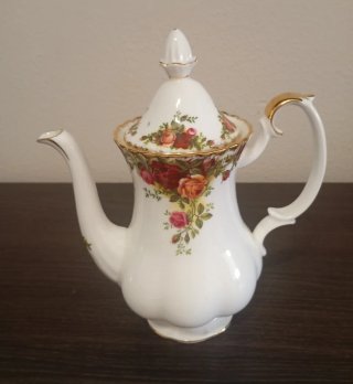 ELEGANTE CAFETERA DE PORCELANA DE  ROYAL ALBERT
