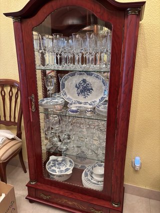 Vitrina de madera