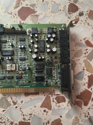 Tarjeta de sonido antigua Sound Blaster 16 CT2290