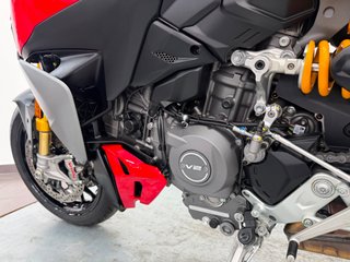 Ducati Streetfighter V2S 2026 Roja/Gris