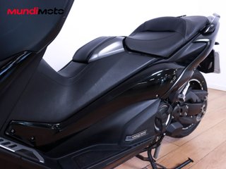 YAMAHA T-MAX 560 TECH MAX