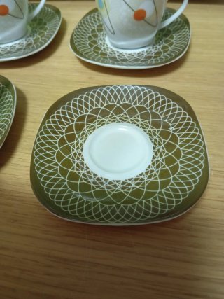 Juego 4 Tazas Café con Platos