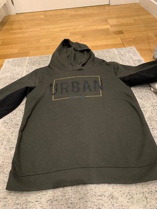 Sudadera IKKS young talla M verde y negro con logo