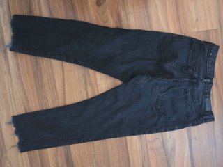 Pantalón vaquero negro Mango