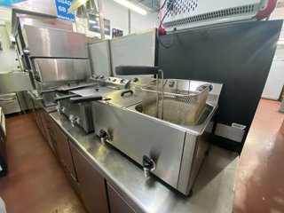 Freidora potenciada 10+10L Seminueva