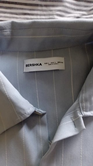 Camicia a righe azzurra