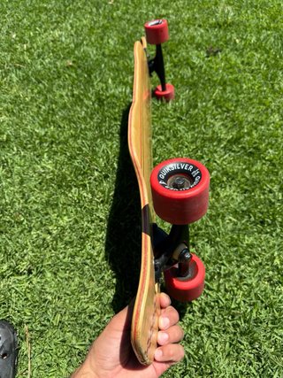 Longboard Quiksilver Negro y Rojo