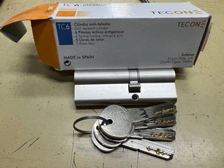Bombillo Tecon TC6 Anti-taladro