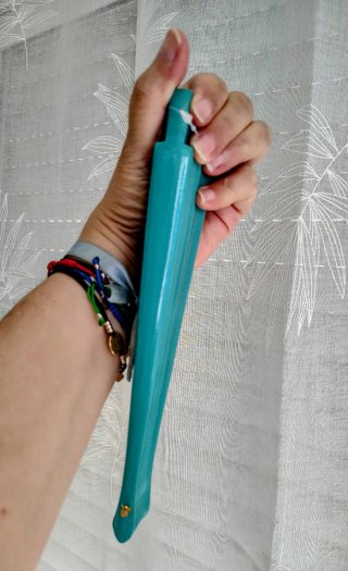 Abanico con precioso color turquesa intenso