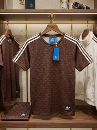 Conjunto de Streetwear/Estampado Geométrico Adidas