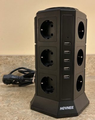 Torre  Hovnee de 12 Enchufes + 5 USB