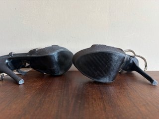 Zapatos de tacón negros T36