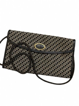 Bolso Doge Clutch Sobre dorado y Negro