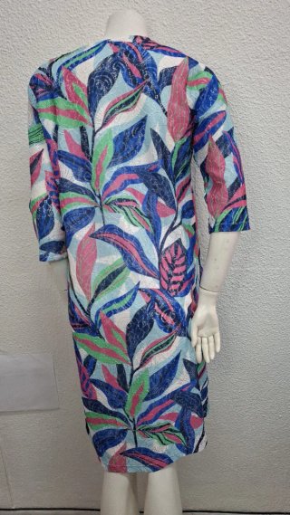 Vestido estampado hojas