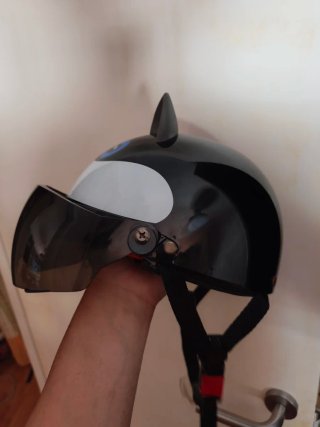 Casco infantil perrito BYB