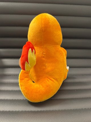 Peluche Pokemon Charmander 20 cm
