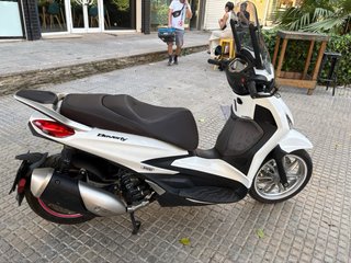 Piaggio Beverly 300 HPE Blanca