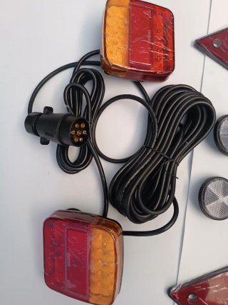 Kit Señalización Remolque Luces y Reflectores