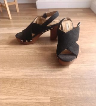 Sandalias Zueco Tacón Negro Verano