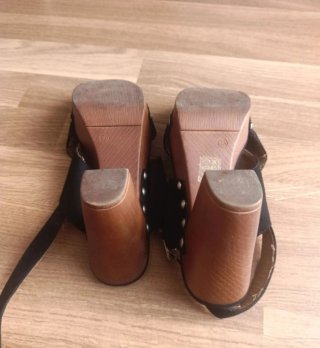 Sandalias Zueco Tacón Negro Verano