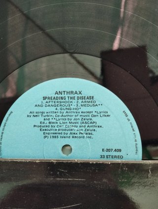 Vinilo Anthrax Spreading the Disease cómo nuevo