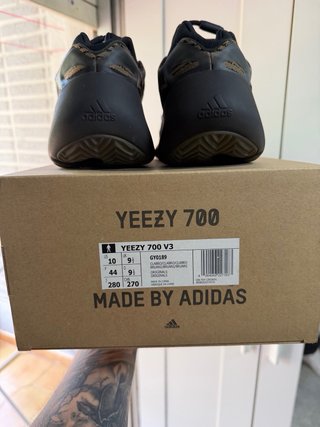 Adidas Yeezy 700 Clay Brown Talla 44