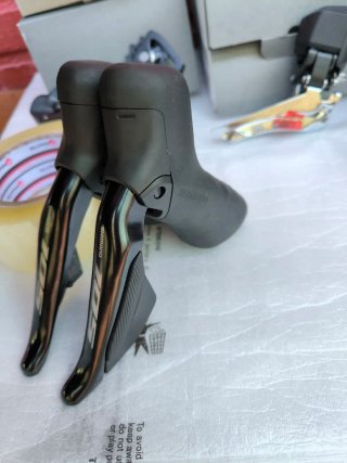 Shimano 105 Di2 12v Componentes